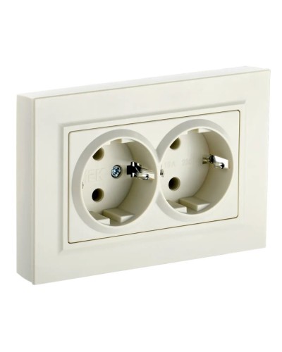 Розетка 2-местная с з/к РС12-3-БрКр бежевый BRITE (BR-R21-16-K10-F). Розетка с заземлением без защитных шторок в сборе. IEK в Омске