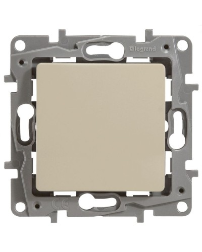 Выключатель 10AX-250В ETIKA, слоновая кость (672301). Выключатель. LegranD в Омске